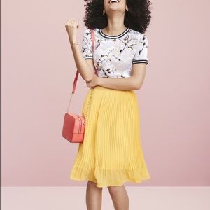 A New Day yellow pleated skirt, size medium